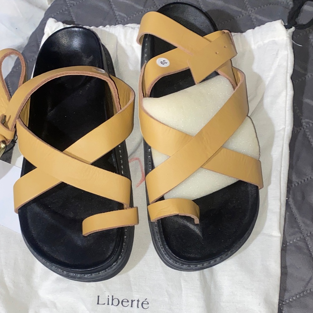 Liberte Women's Tan Sandals